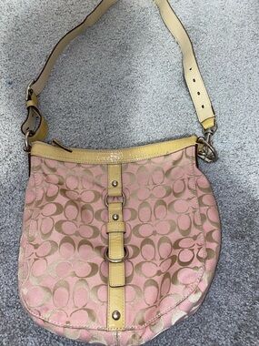 Y2K Signagure Soho Coach Crossbody Bag